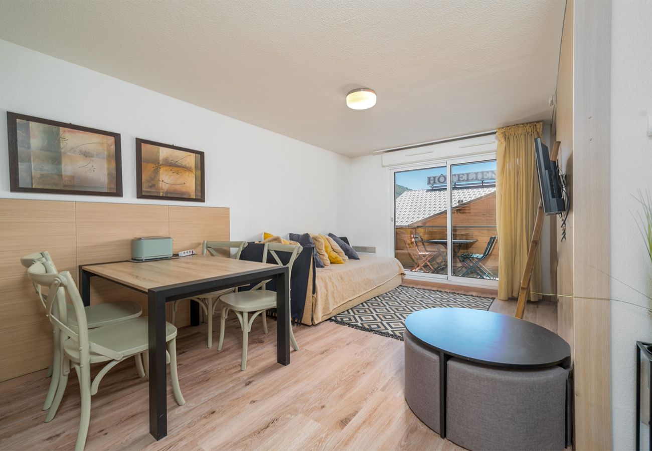 Appartement à Allos - Appt 6 pers vue montagne avec piscine & parking