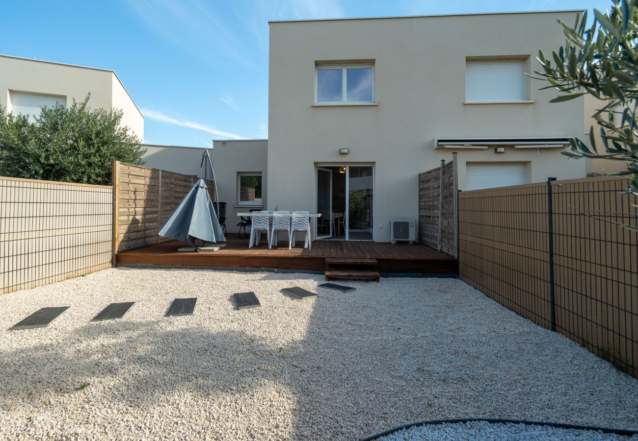 Villa à Sérignan - Villa lumineuse 7 pers, terrasse, proche de la mer