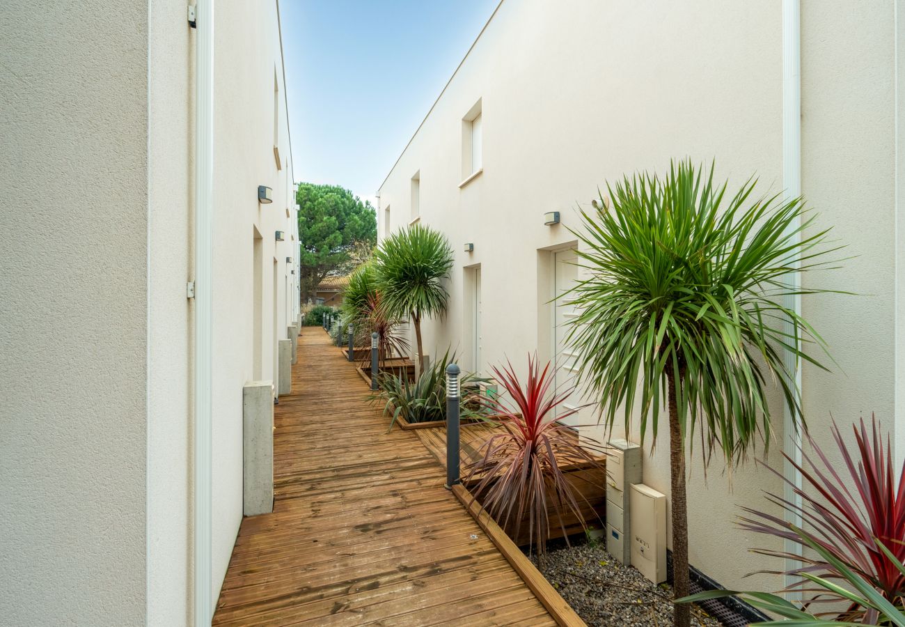 Villa à Sérignan - Villa climatisée 6 pers avec  jardin et piscine