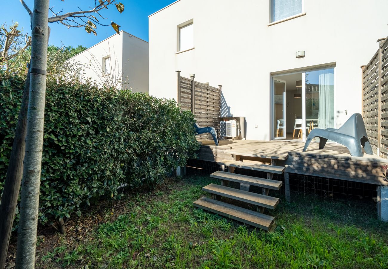 Villa à Sérignan - Villa 6 pers avec jardin dans résidence avec piscine