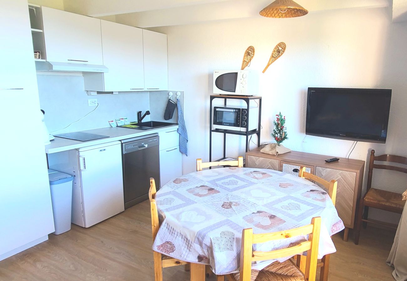 Studio à Chamrousse - Appartement lumineux 5 pers, balcon, proche des pistes