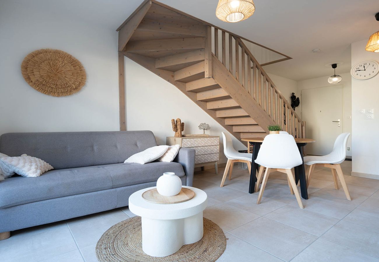 Villa à Sérignan - Villa 4 pers avec jardin dans résidence avec piscine