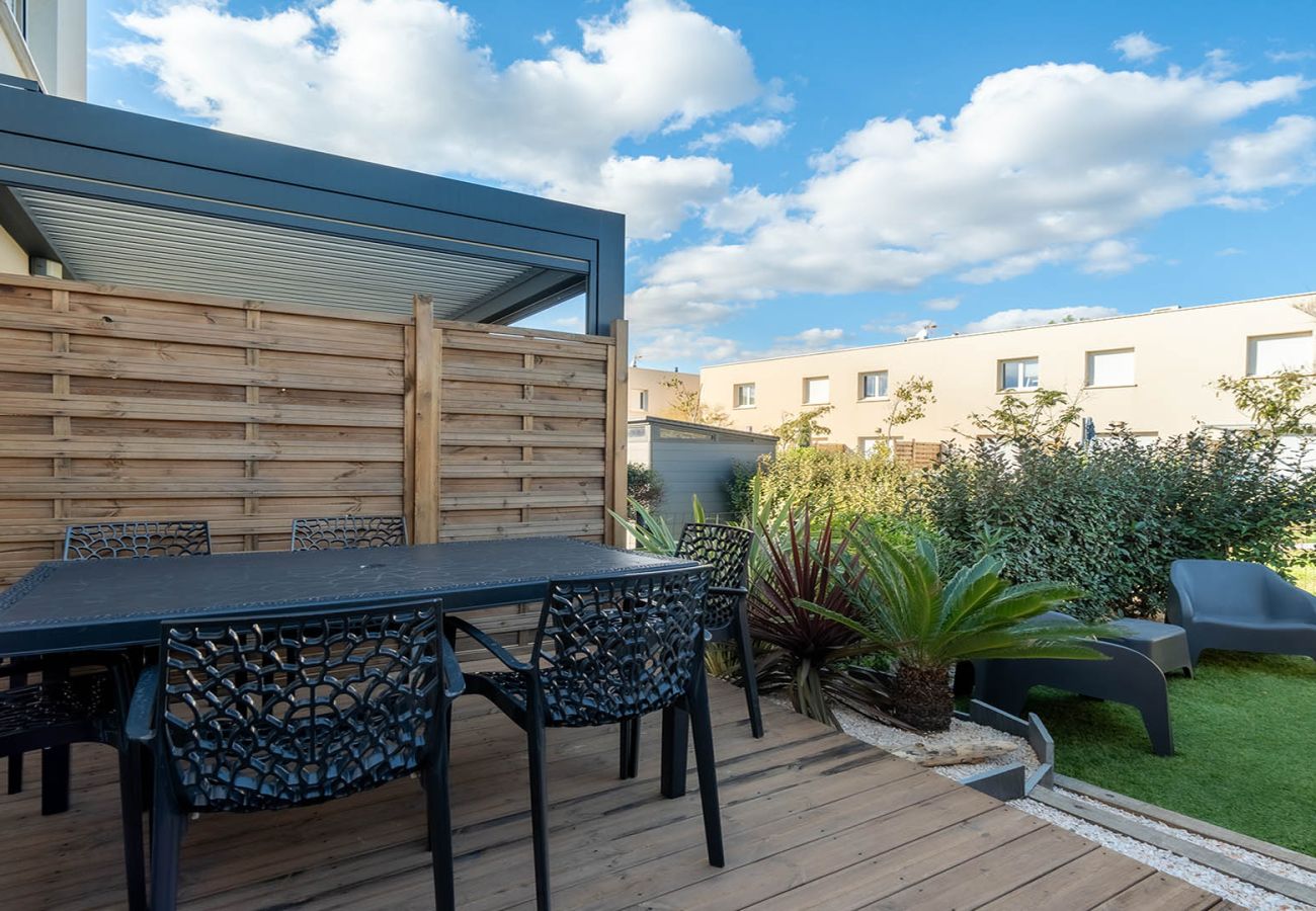 Villa à Sérignan - Villa 4 pers avec jardin dans résidence avec piscine