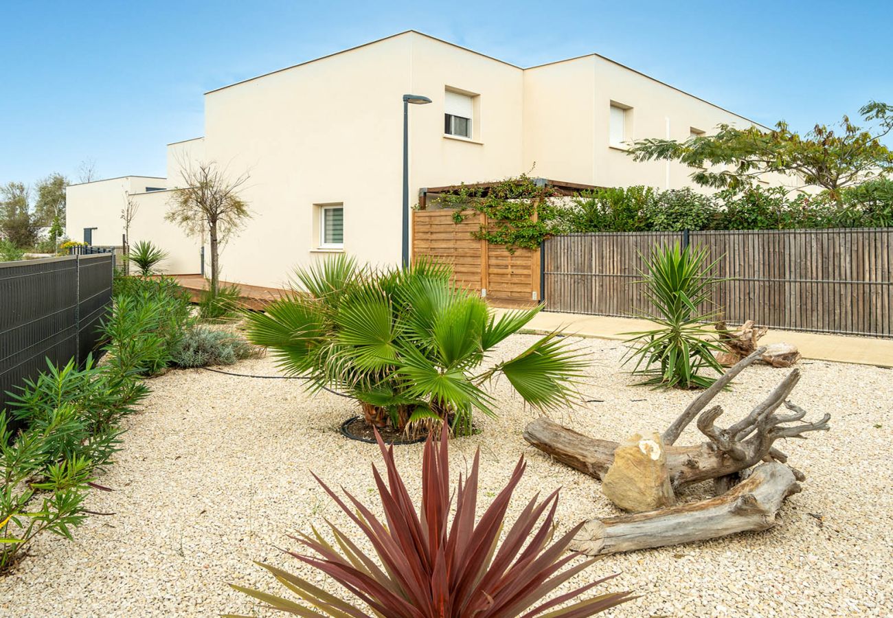 Villa à Sérignan - Villa 6 pers avec jardin dans résidence avec piscine