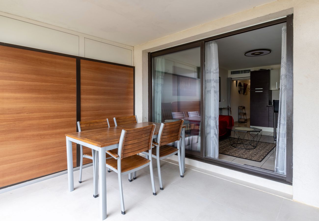 Appartement à Mandelieu-la-Napoule - Bel Appt avec grand jardin pour 4 pers