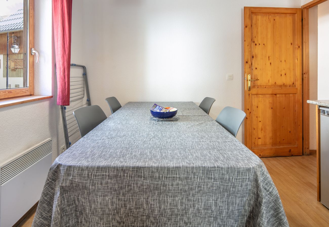 Appartement à Saint-Sorlin-d´Arves - Bel Appt au RDC pour 6 pers près des pistes