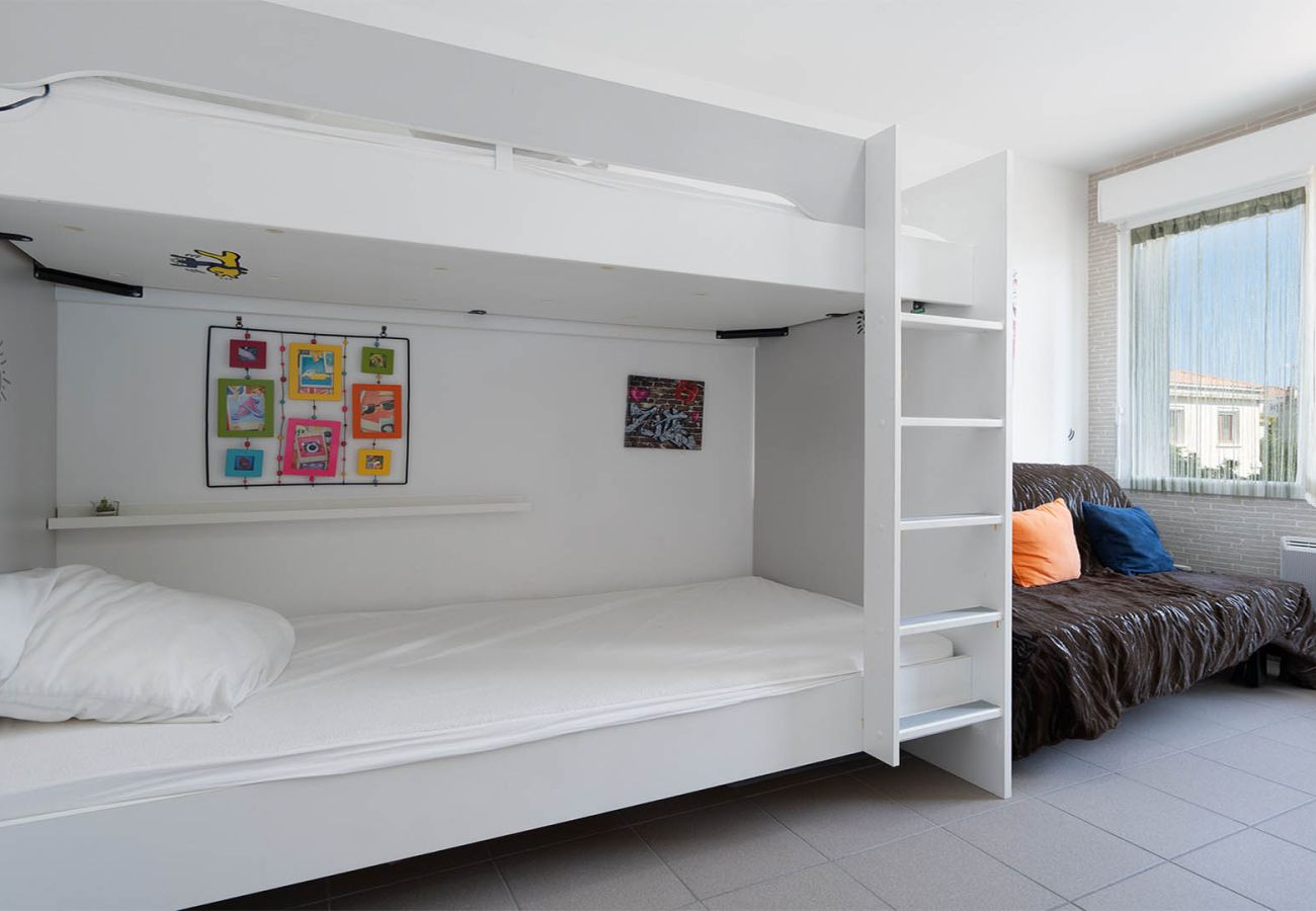 Appartement à Le Grau-du-Roi - Appartement avec balcon & parking à 500m de la plage
