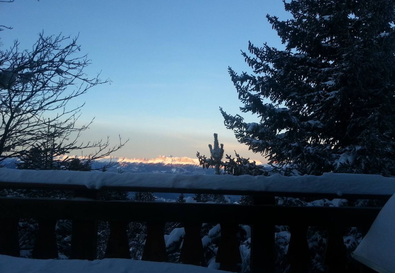 Chalet à Chamrousse - Chalet insolite, 2 pers, terrasse vue montagne