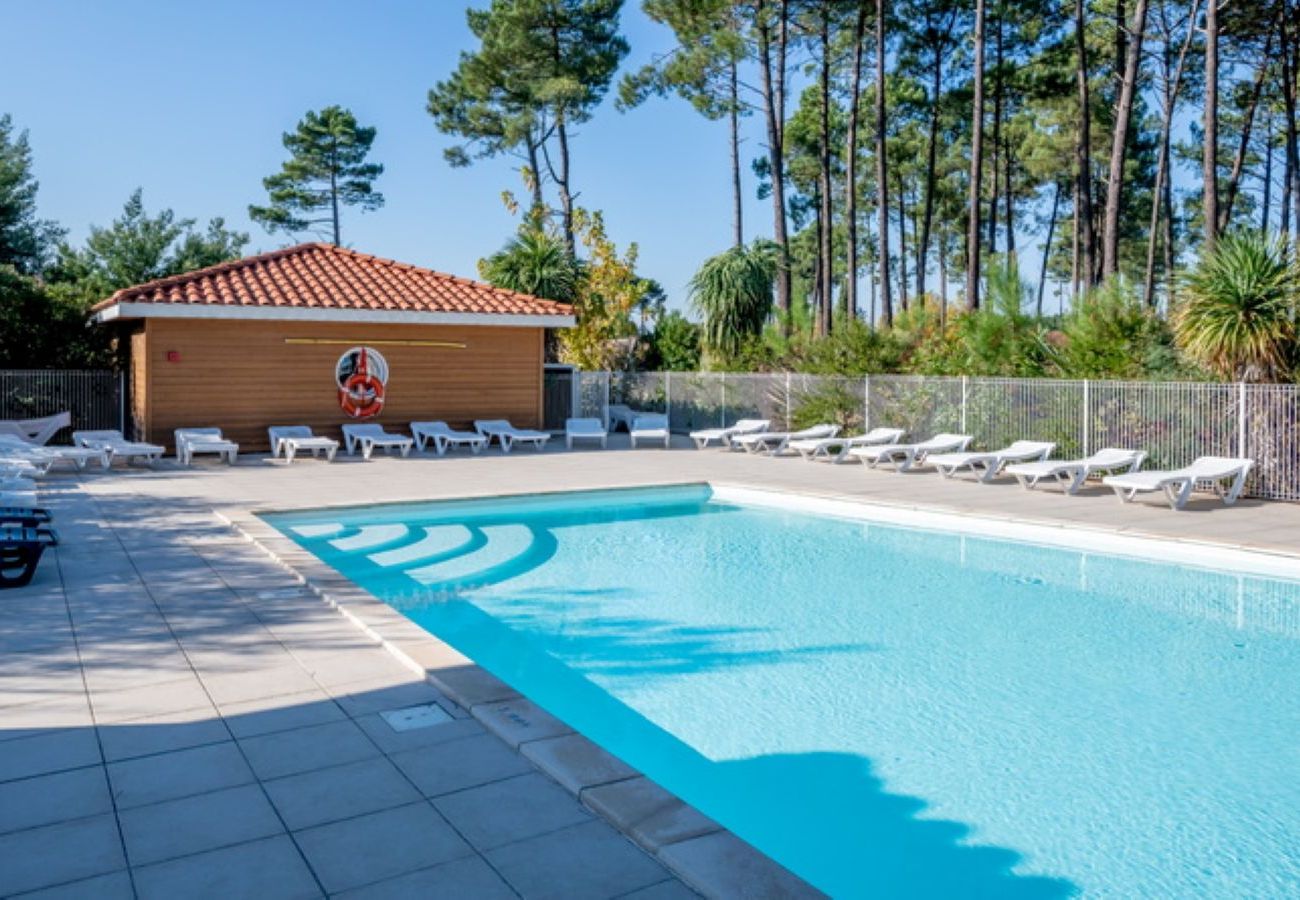 Villa à Parentis-en-Born - Superbe Villa 8 pers avec piscine & terrasse