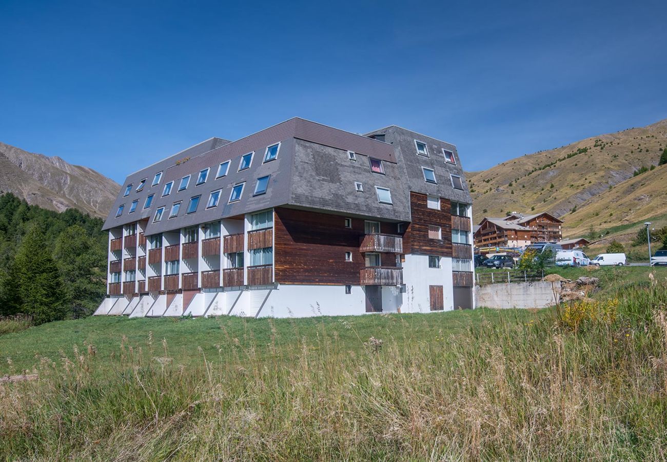 Studio à Allos - Magnifique studio rénové, 4pers, vue montagne
