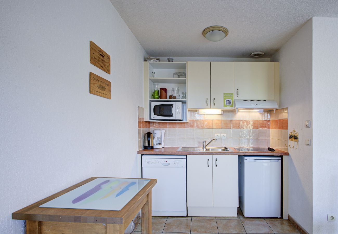 Maison à Homps - Villa 4 pers avec jardin dans résidence avec piscine
