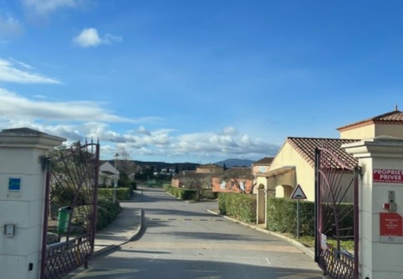 Villa à Homps - Villa duplex climatisé, 4 pers, avec jardin clos