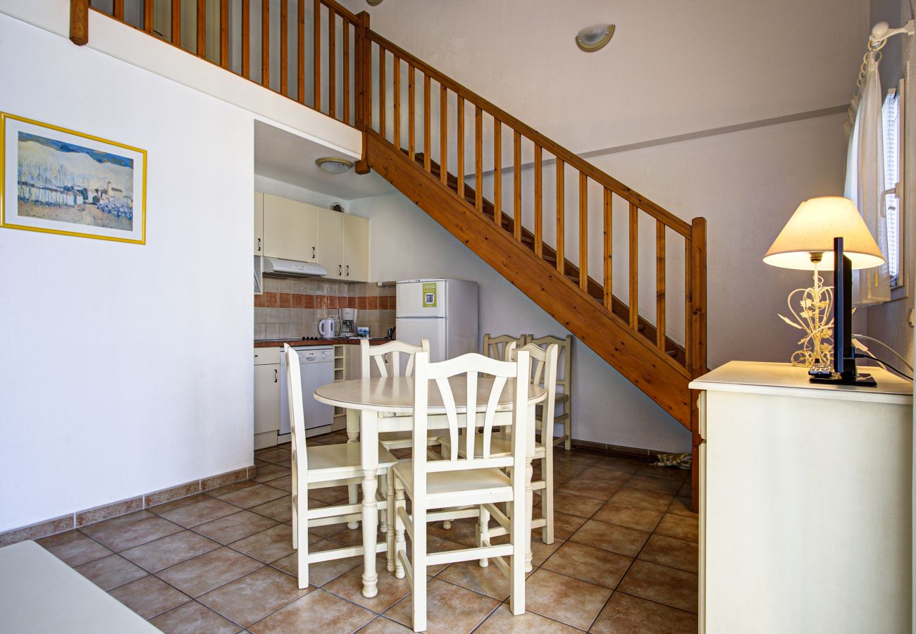 Maison à Homps - Villa 6 pers avec jardin dans résidence avec piscine