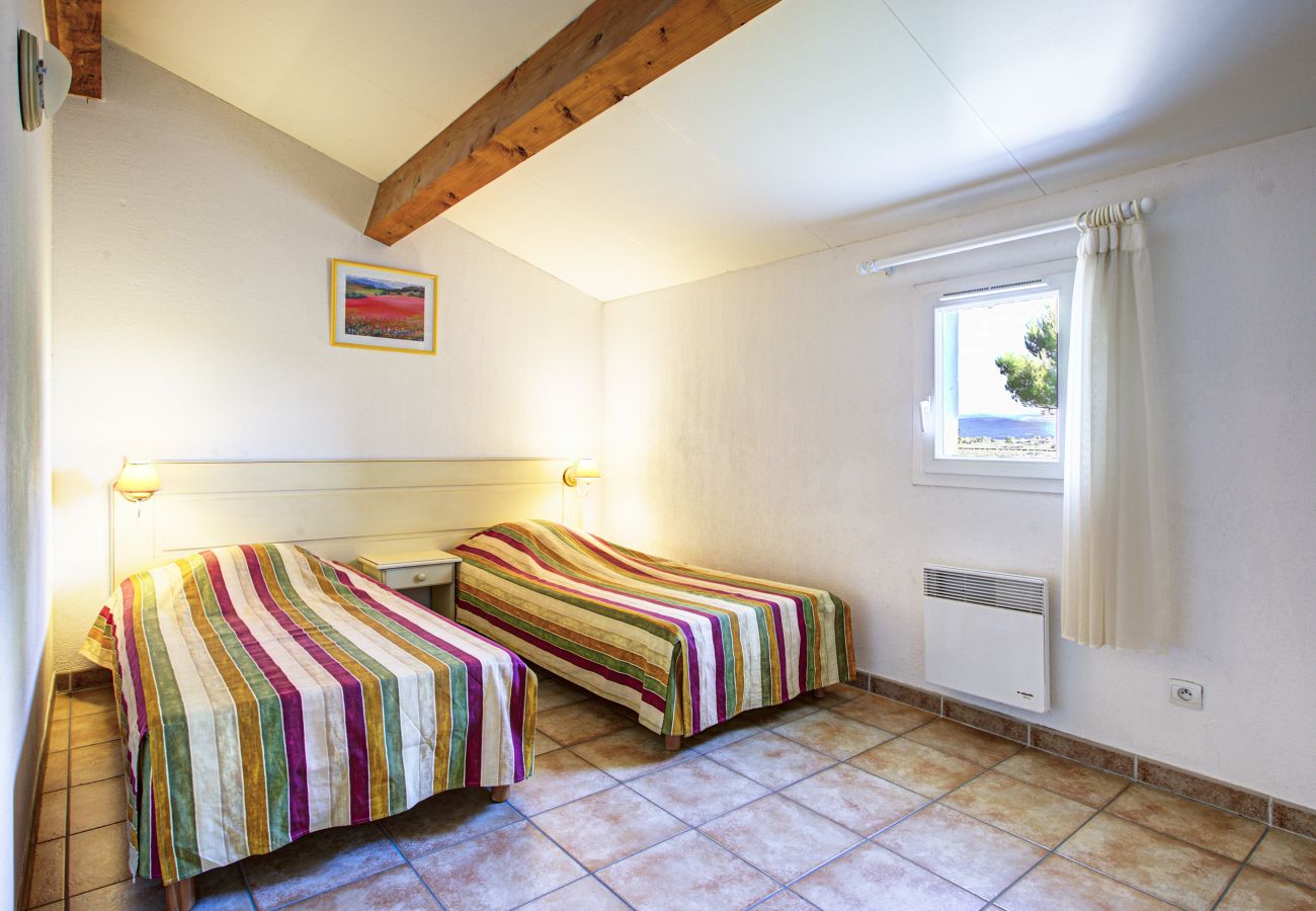 Maison à Homps - Villa 6 pers avec jardin dans résidence avec piscine