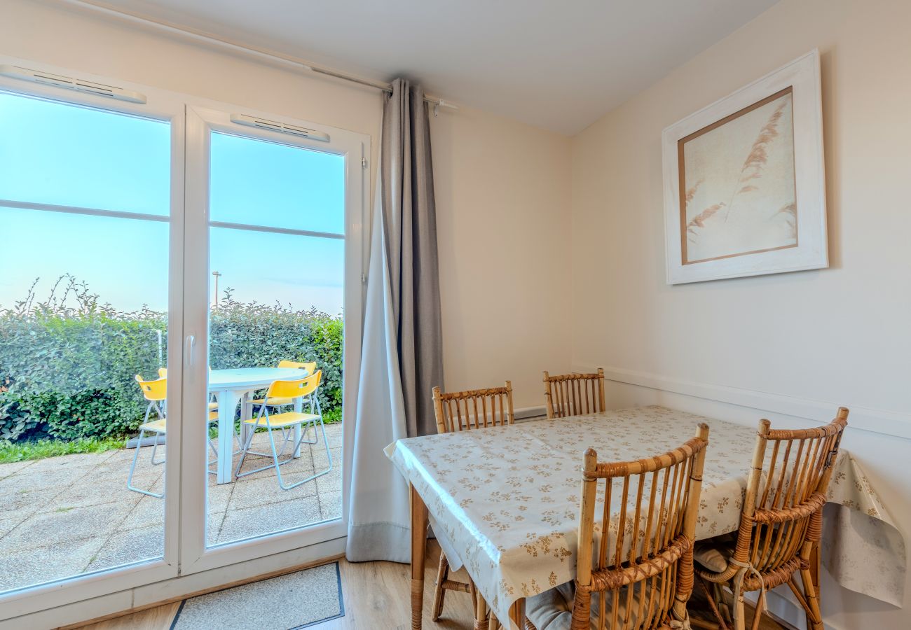 Maison à Saint-Nic - Charmante maison avec extérieur, 4 pers, vue mer