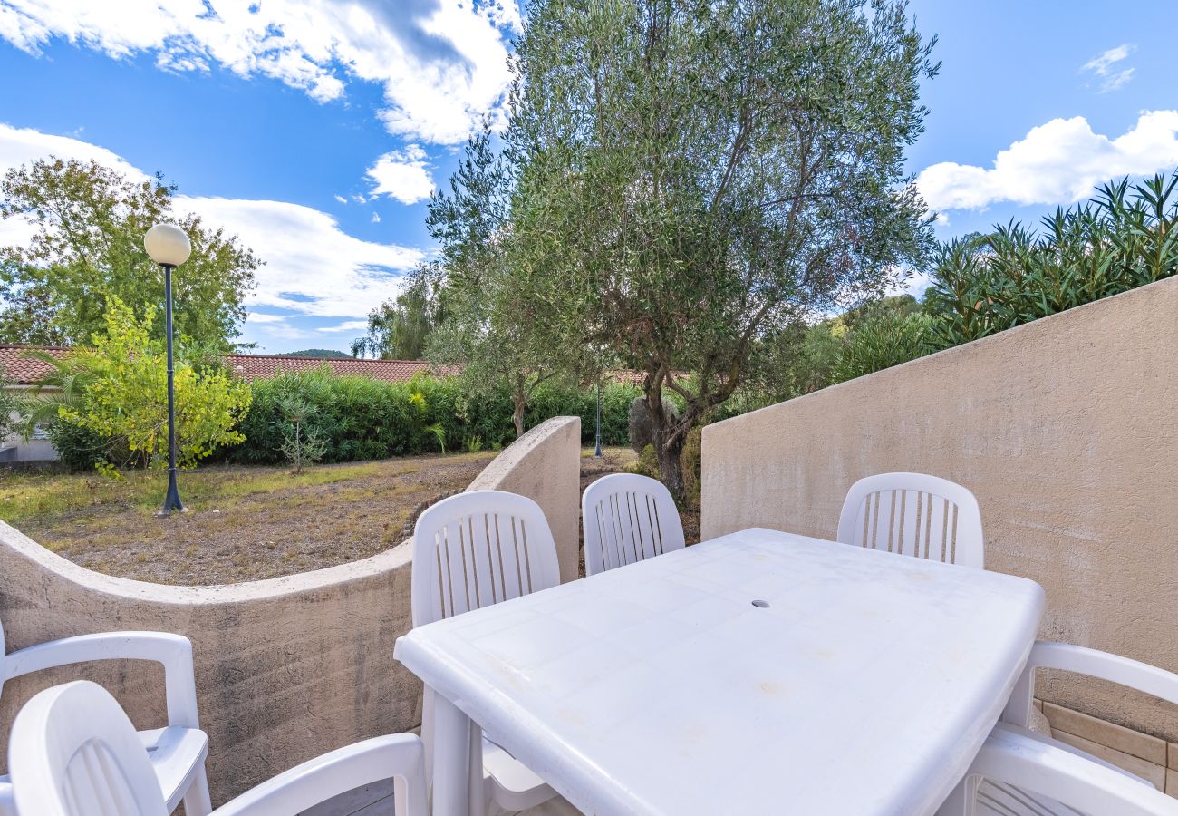 Maison mitoyenne à Sari-Solenzara - Maisonnette, 7 pers, terrasse, proche de la mer