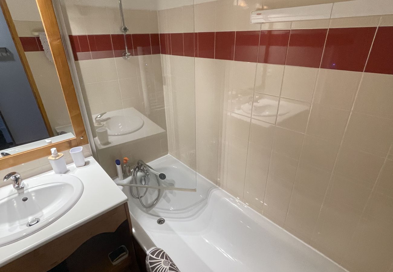 Appartement à Chamrousse - Bel Appt 6 pers près des pistes