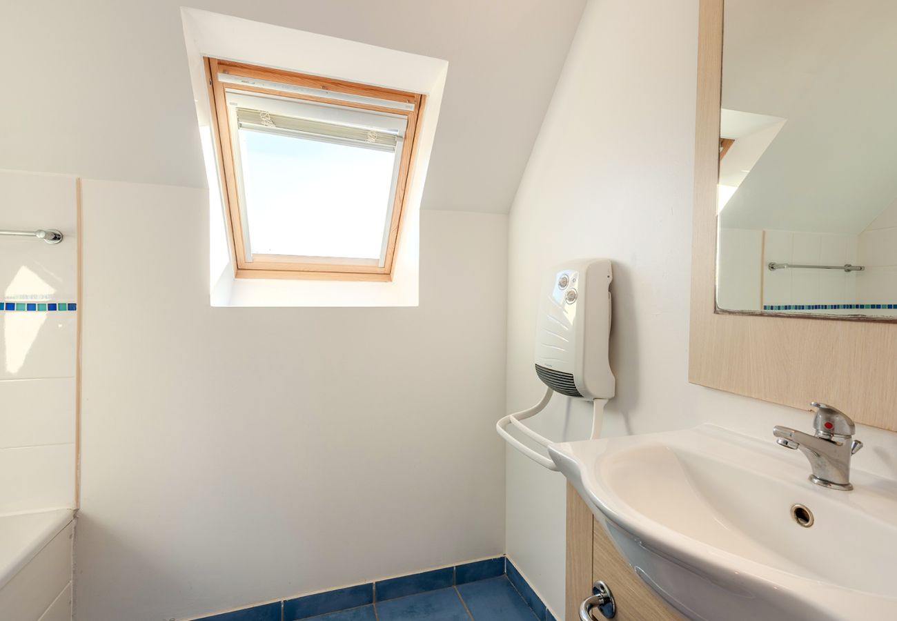 Maison à Saint-Nic - Charmante maison avec extérieur, 4 pers