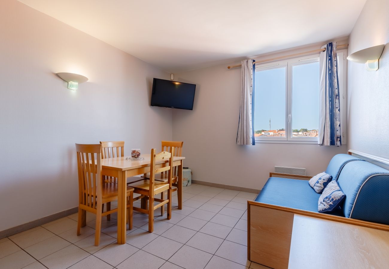Appartement à La Tranche-sur-Mer - Bel Appt 5 pers en bord de plage avec piscine