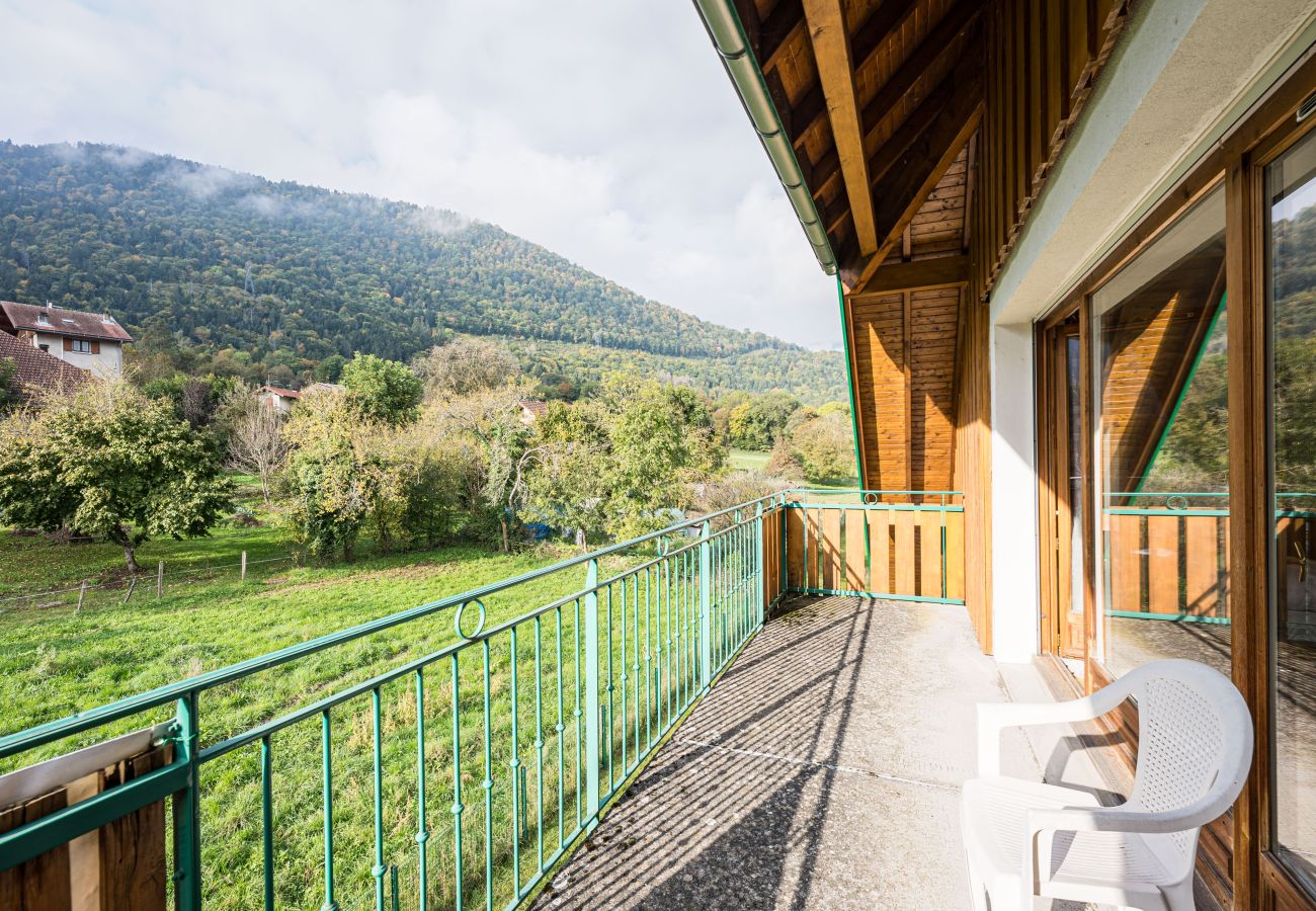 Appartement à Giez - Appartement duplex, 10 pers, vue nature