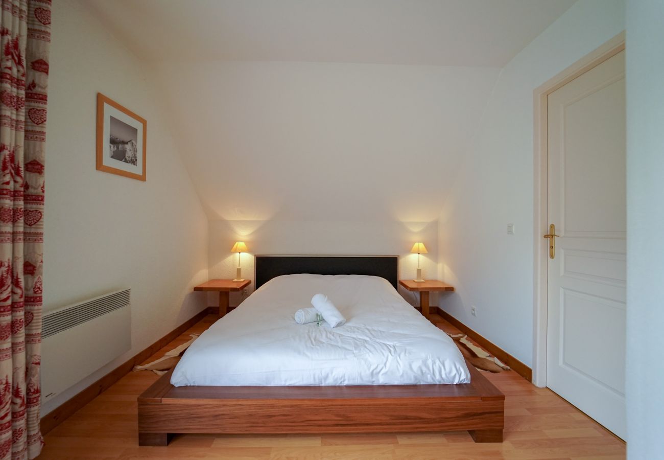 Appartement à Giez - Appartement duplex, 10 pers, vue nature