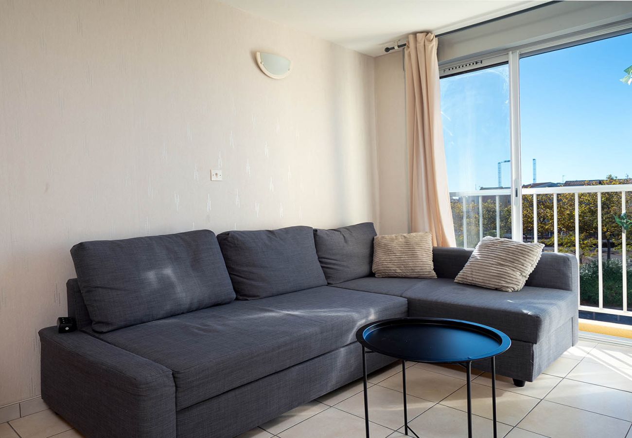 Studio à Agde - Mignon petit studio pour 4 pers, parking