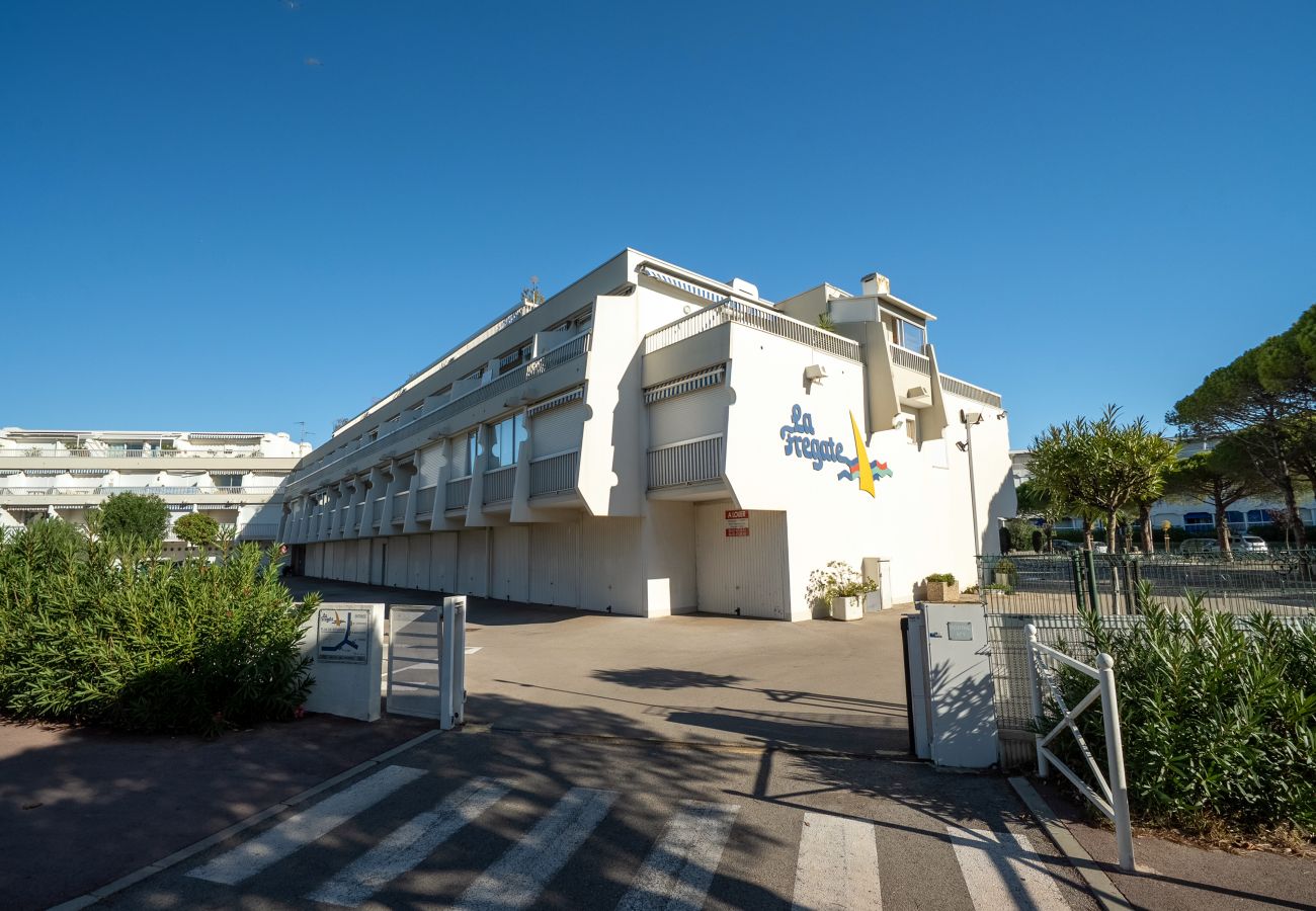 Studio à Le Grau-du-Roi - Studio rénové, 4 pers, balcon