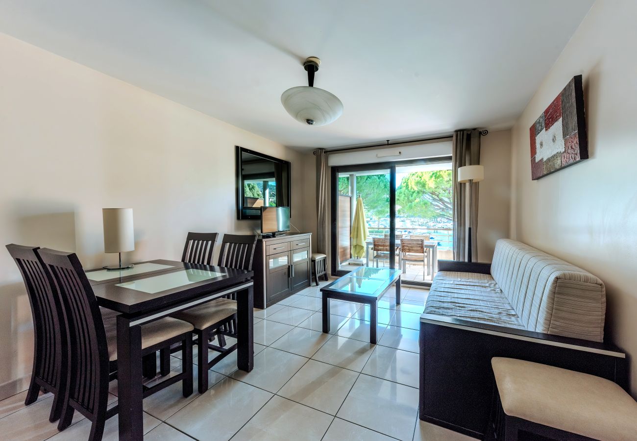 Appartement à Mandelieu-la-Napoule - Appartement vue sur mer, 4 pers, balcon