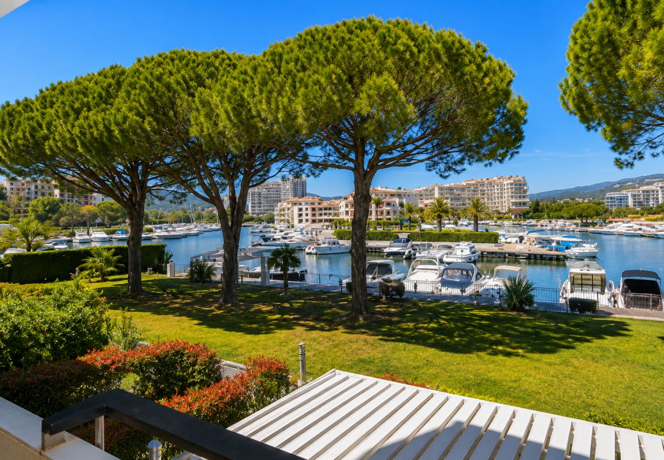 Appartement à Mandelieu-la-Napoule - Appartement vue mer, 4 pers, balcon