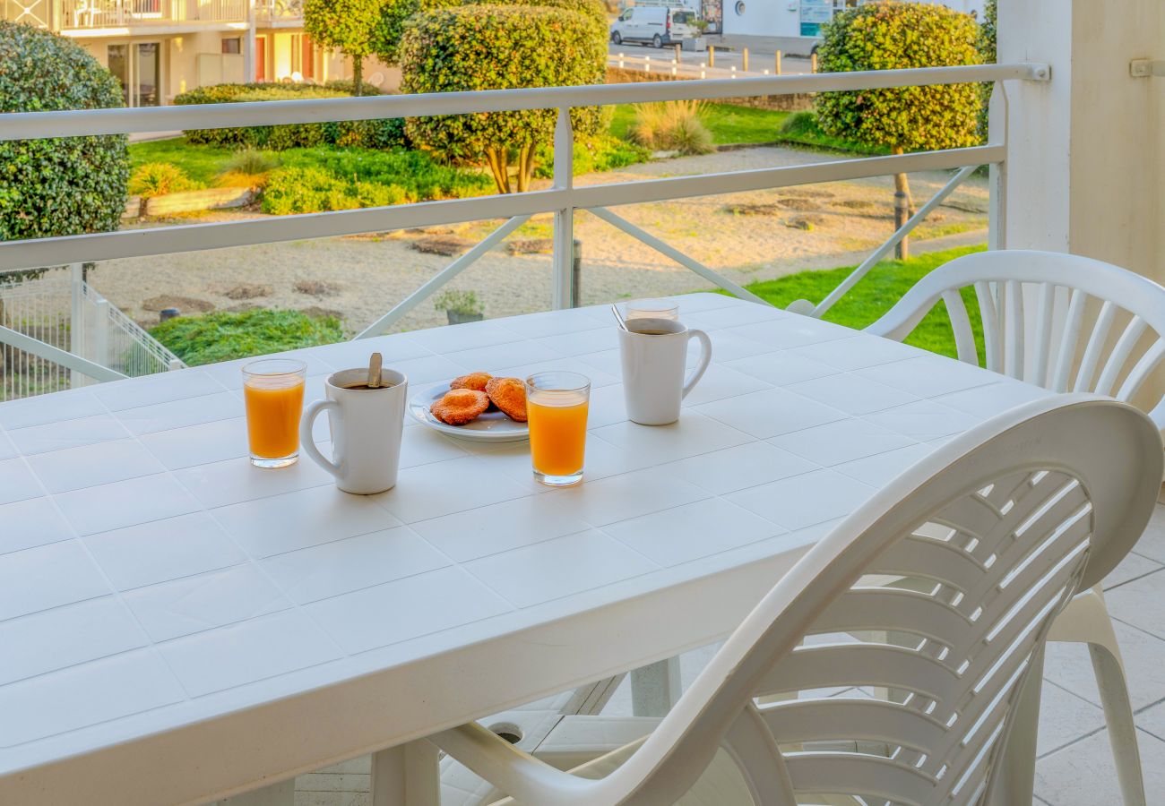 Appartement à Plougonvelin - Appartement lumineux, balcon, 4 pers