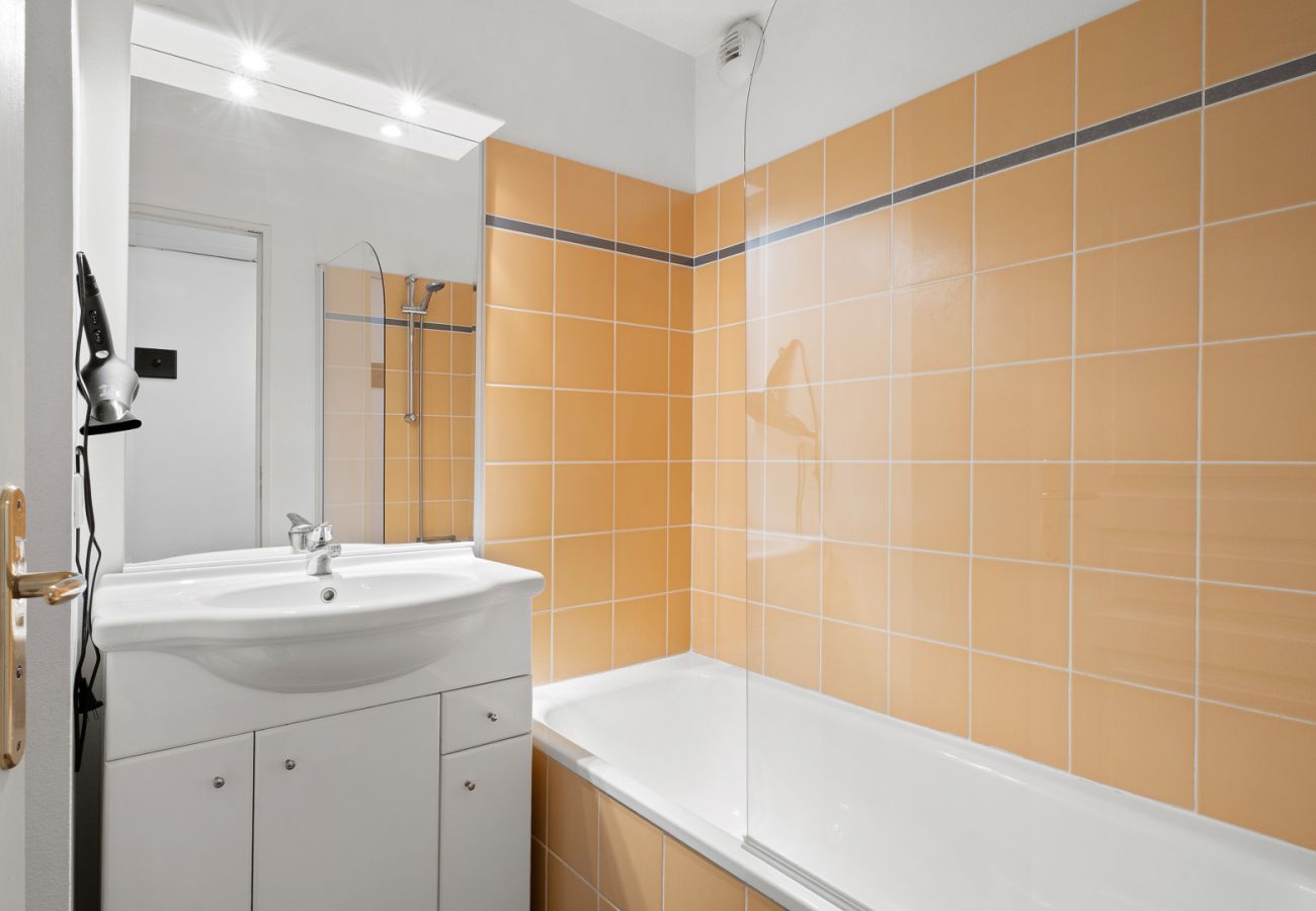 Appartement à Grasse - Appartement avec piscine et balcon à Grasse