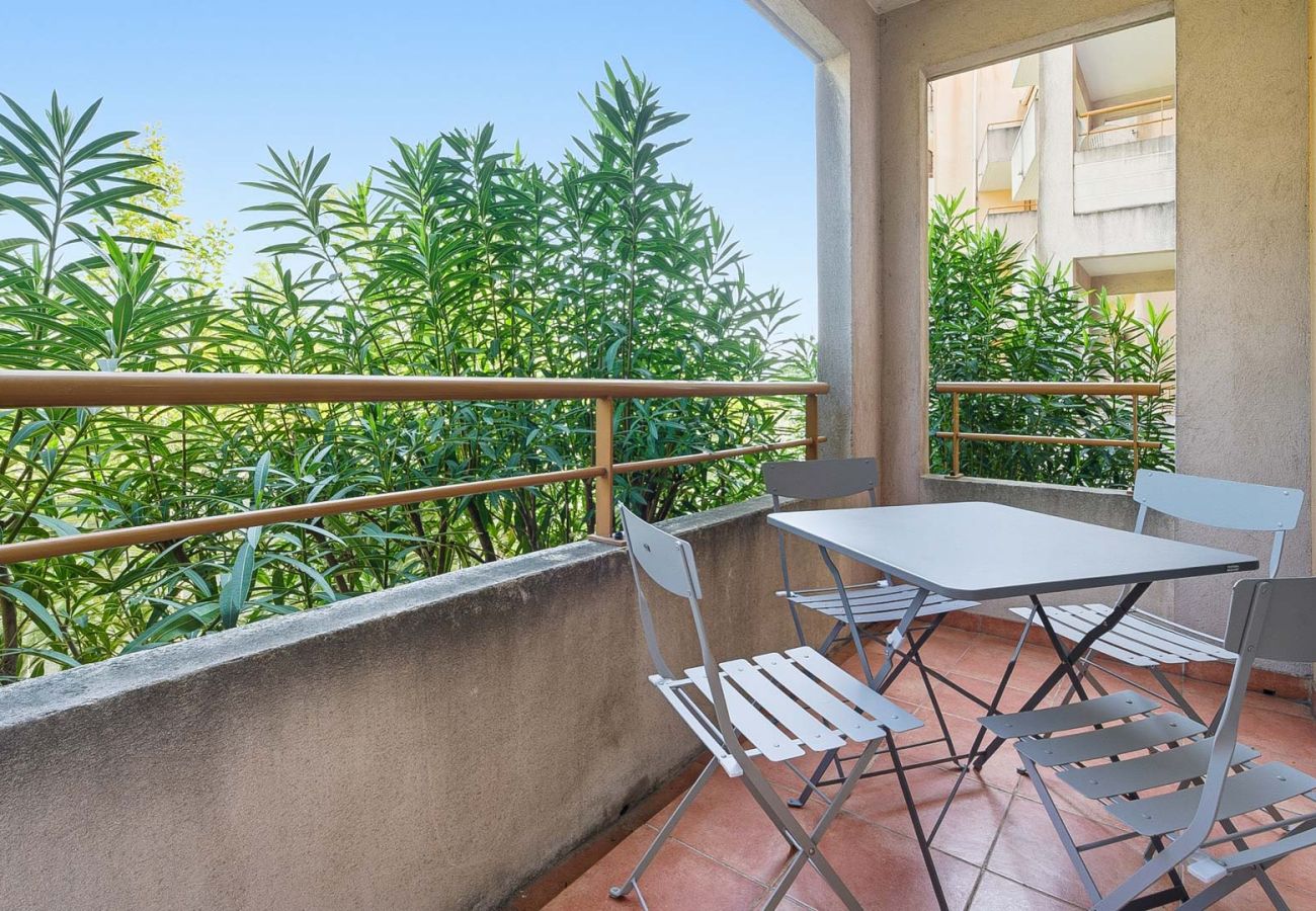 Appartement à Grasse - Appt 4 pers climatisé et rénové avec balcon