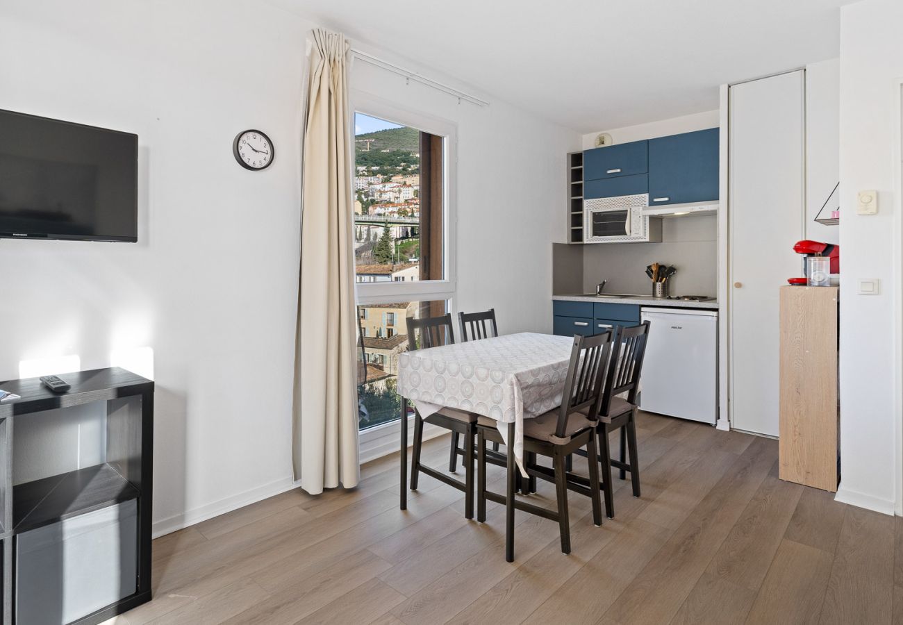 Appartement à Grasse - Charmant appartement 4 pers avec clim et balcon