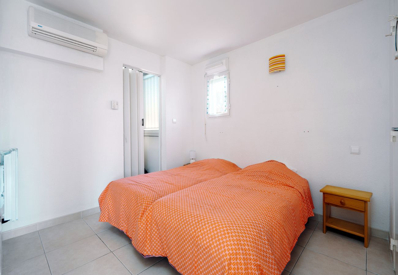 Appartement à Agde - Charmant appartement avec terrasse, 6 pers, vue sur le port