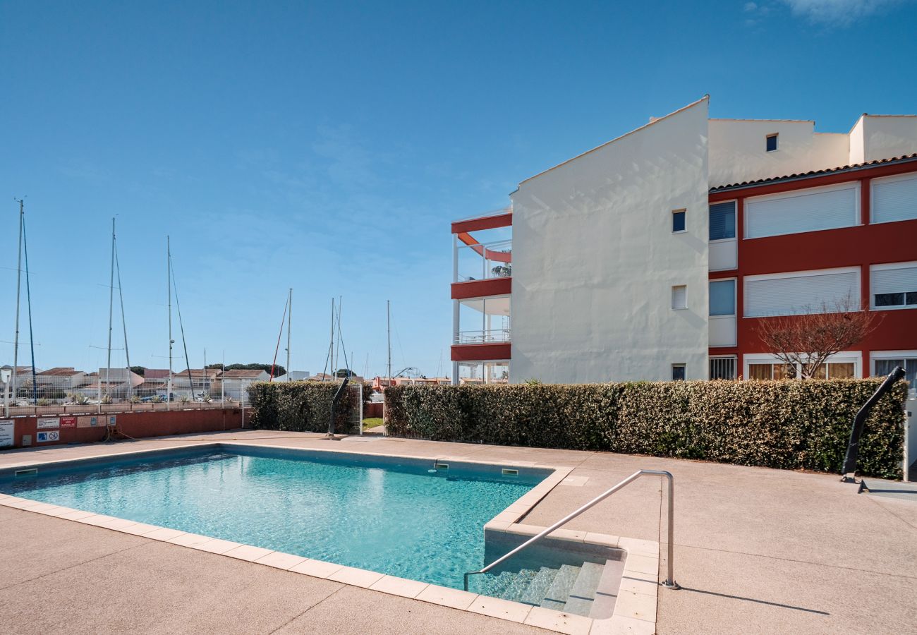Appartement à Agde - Charmant appartement avec terrasse, 6 pers, vue sur le port