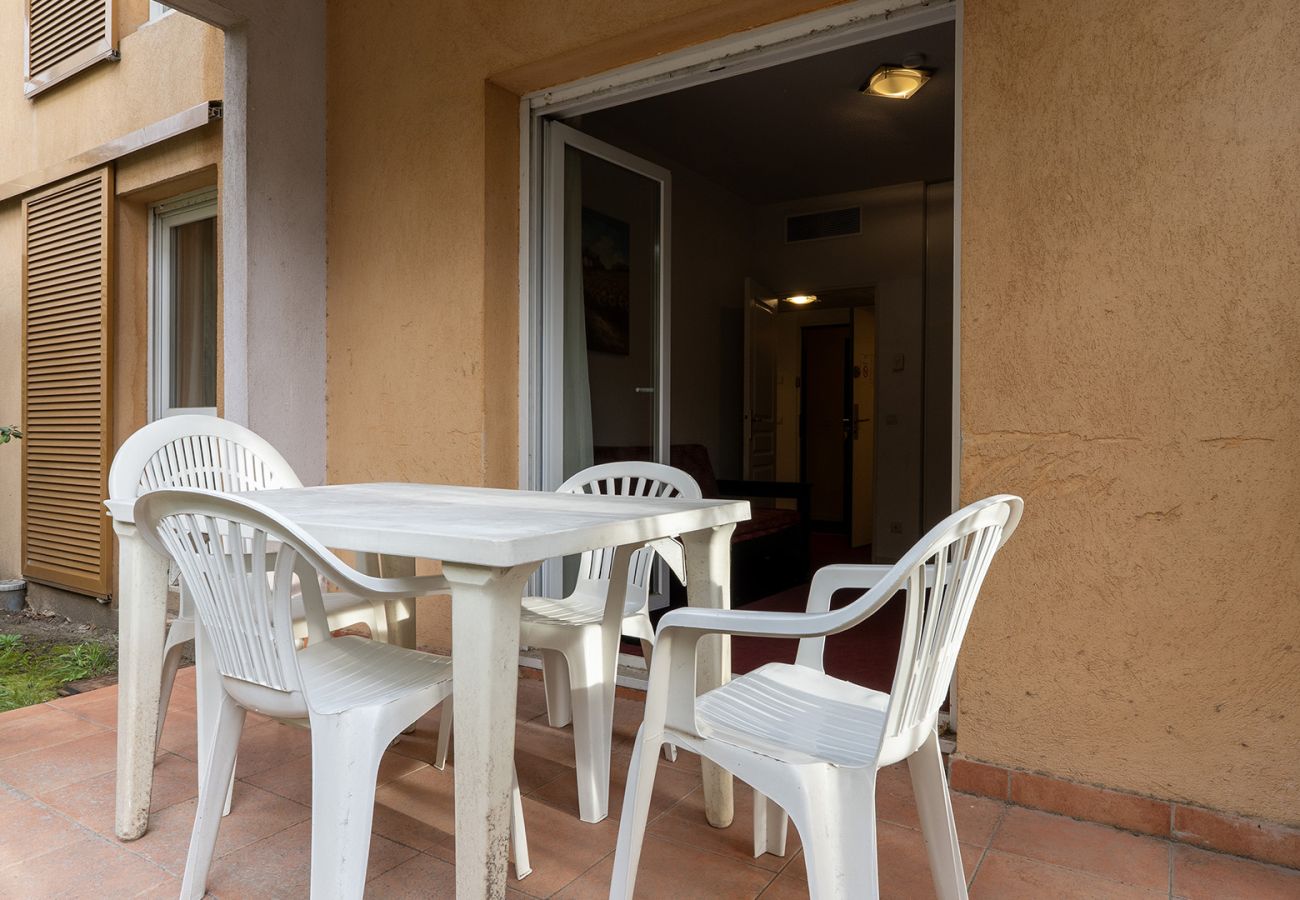 Appartement à Grasse - Joli appartement avec jardin,  4 pers