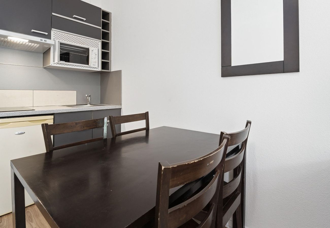 Appartement à Grasse - Joli appartement avec jardin,  4 pers