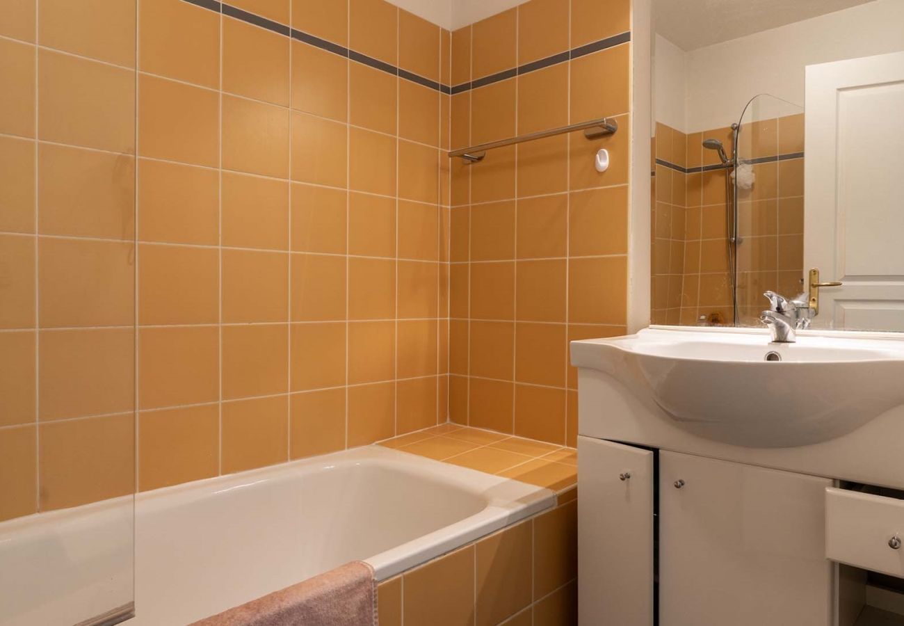 Appartement à Grasse - Appartement lumineux 4 pers, avec balcon