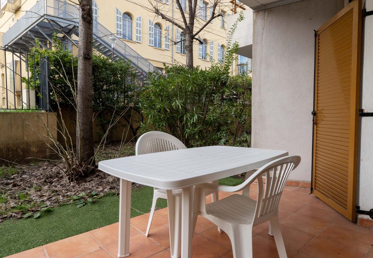 Appartement à Grasse - Agréable appartement 4 pers avec terrasse