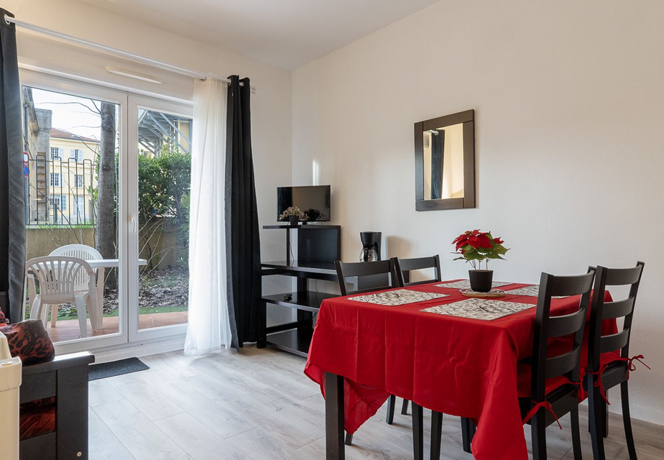 Appartement à Grasse - Agréable appartement 4 pers avec terrasse