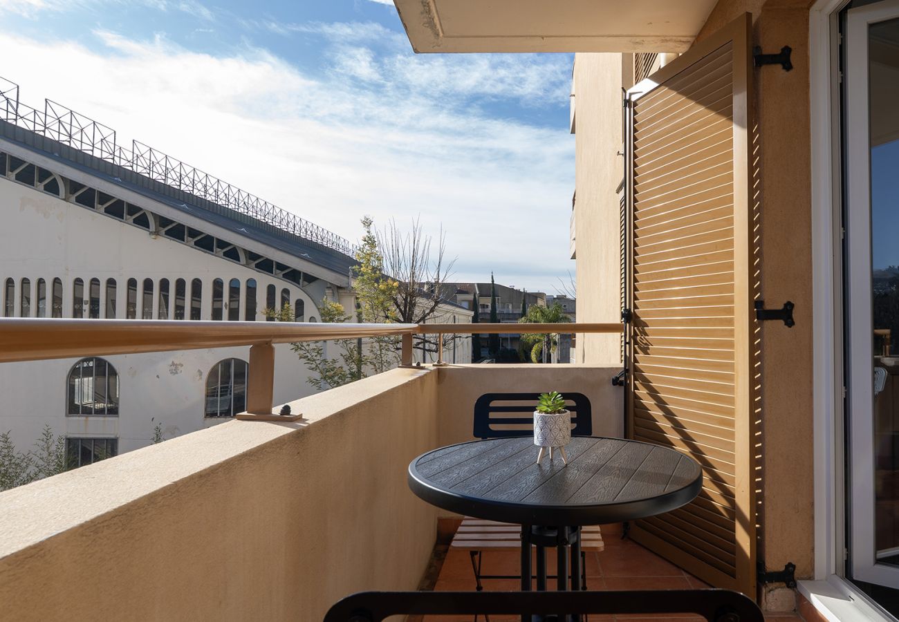 Studio à Grasse - Studio climatisé 2 pers proche des commerces 