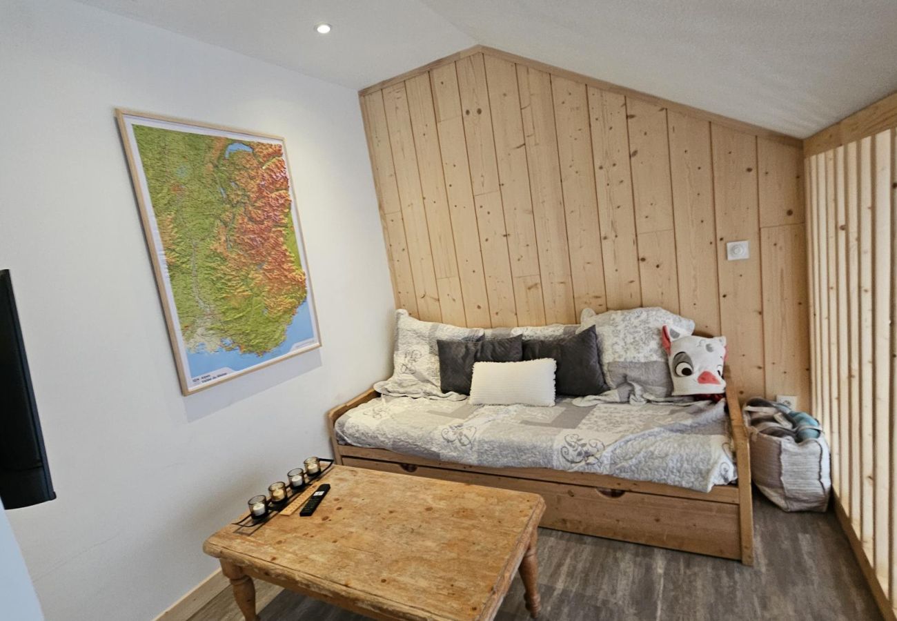Appartement à Saint-Sorlin-d´Arves - Charmant appartement 8 pers, balcon, vue montagne
