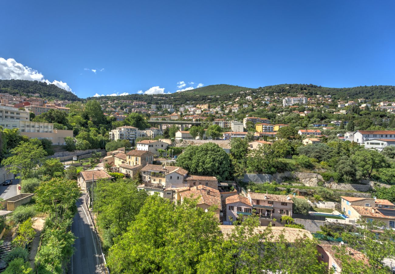Appartement à Grasse - Appartement lumineux 4 pers, avec balcons