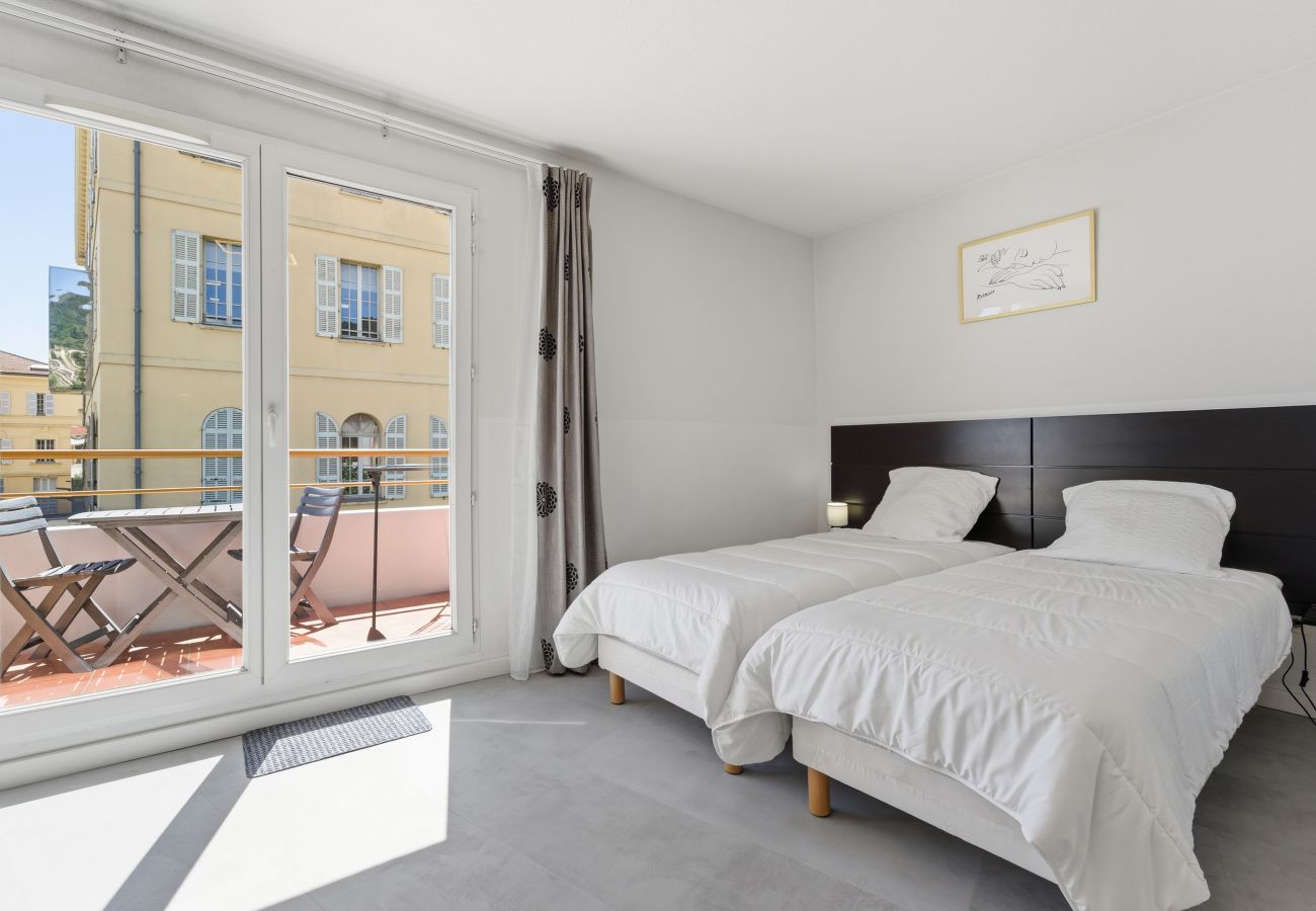 Studio à Grasse - Studio climatisé 2 pers proche des commerces 