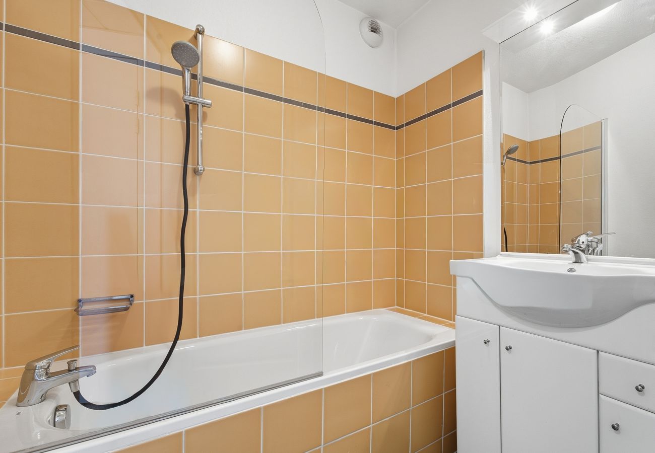 Studio à Grasse - Studio climatisé 2 pers proche des commerces 