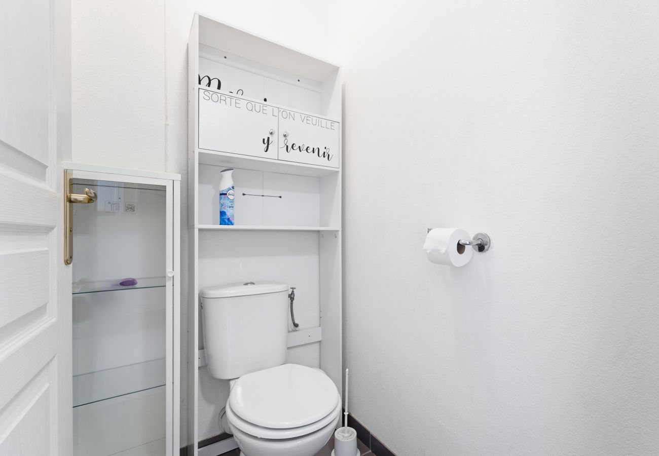 Studio à Grasse - Studio climatisé 2 pers proche des commerces 