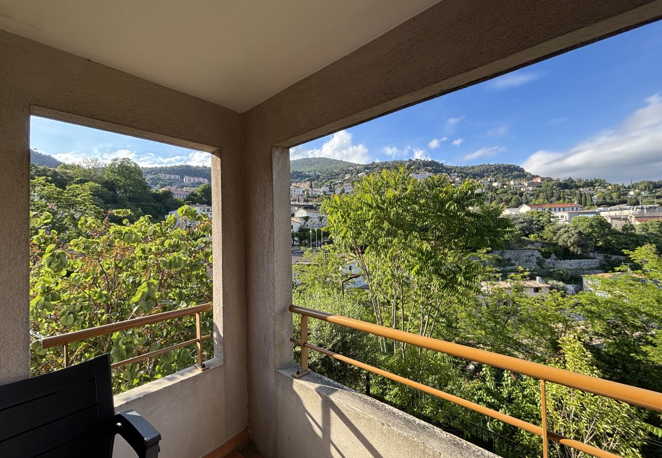 Appartement à Grasse - Appartement lumineux 4 pers, avec balcon