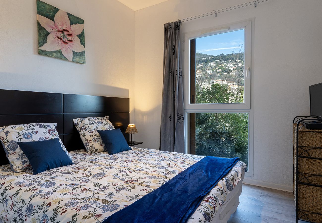 Appartement à Grasse - Appartement lumineux 4 personnes vue montagne