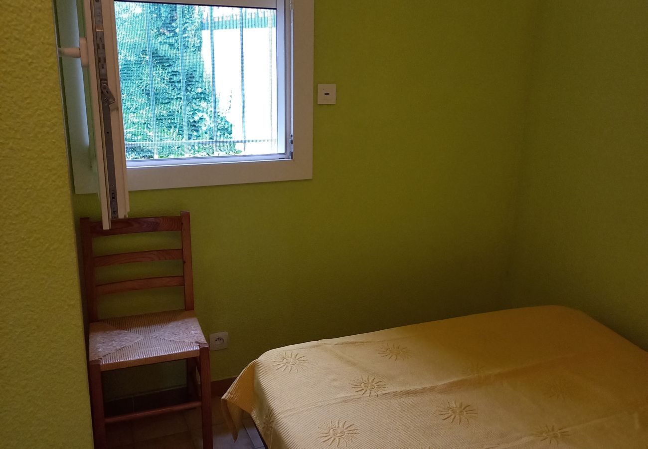 Appartement à Agde - Appt cabine lumineux 4 pers vue piscine