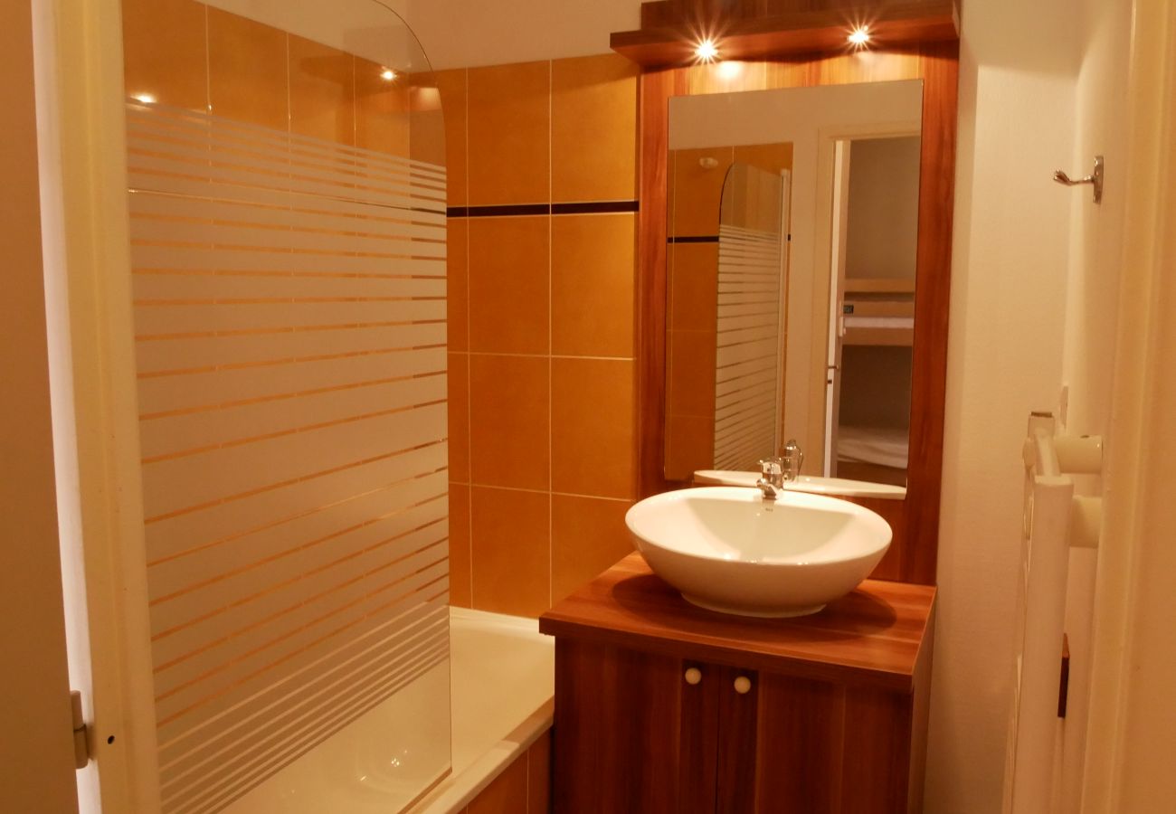 Appartement à Ax-les-Thermes - Appartement cabine vue montagne - 4 pers